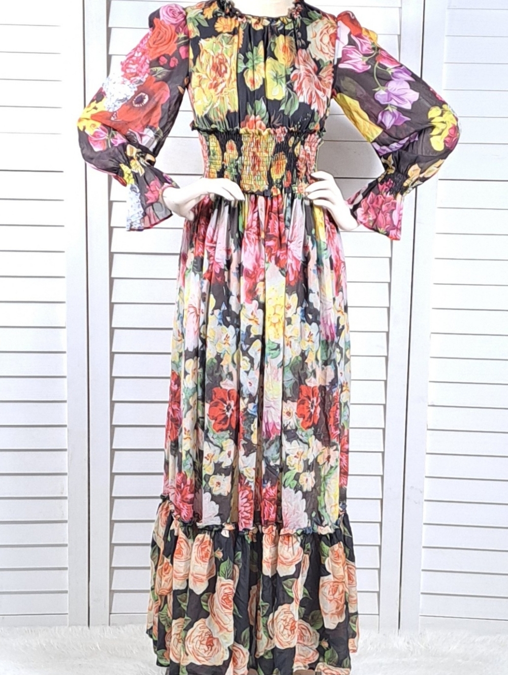 Luxurious Silk-Blend Floral Ruffle Maxi Dress - Vibrant Designer Style, Size M